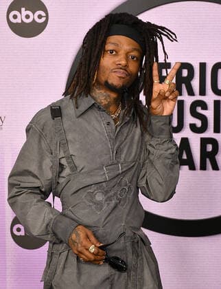 JID attends the 2022 American Music Awards at Microsoft Theater on November 20, 2022 in Los Angeles, California. Photo: Casey Flanigan imageSPACE MediaPunch Copyright: ximageSPACEx