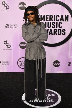 JID attends the 2022 American Music Awards at Microsoft Theater on November 20, 2022 in Los Angeles, California. Photo: Casey Flanigan imageSPACE MediaPunch Copyright: ximageSPACEx