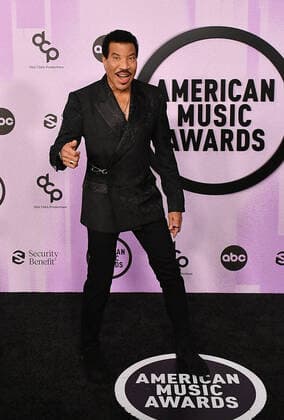 Lionel Richie attends the 2022 American Music Awards at Microsoft Theater on November 20, 2022 in Los Angeles, California. Photo: Casey Flanigan imageSPACE MediaPunch Copyright: ximageSPACEx
