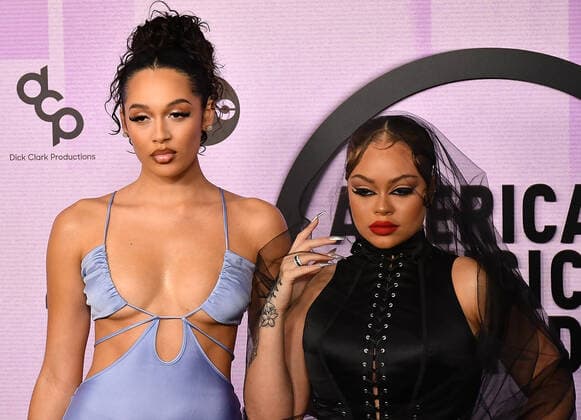 November 20, 2022, Los Angeles, CA, USA: attends the 2022 American Music Awards at Microsoft Theater on November 20, 2022 in Los Angeles, California. Los Angeles USA - ZUMAs181 20221120_zea_s181_595 Copyright: xImagespacex