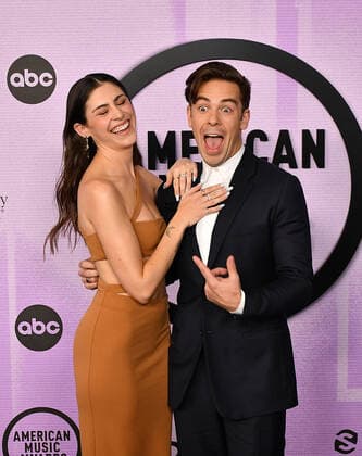 November 20, 2022, Los Angeles, CA, USA: Kelsey Kreppel, Cody Ko attend the 2022 American Music Awards at Microsoft Theater on November 20, 2022 in Los Angeles, California. Los Angeles USA - ZUMAs181 20221120_zea_s181_505 Copyright: xImagespacex