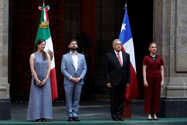 President of Chile Gabriel Boric Official Visit To Mexico November 23, 2022, Mexico City, Mexico: The President of Mexico, AndrÃ s Manuel Lopez Obrador, accompanied by his wife Beatriz Gutierrez Mueller and the President of Chile, Gabriel Boric accompanied by his wife Irina Karamanos, during the welcoming ceremony as part of the Gabriel Boric working visit to Mexico at National Palace. on November 23, 2022 in Mexico City, Mexico (Photo by Luis Barron Eyepix Group). Copyright: xLuisxBarronx xEyepixxGroupx LB_23112022_82253