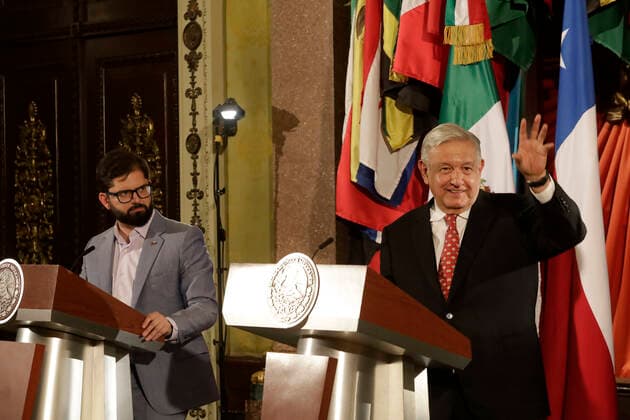 President Of Chile Gabriel Boric Working Visit In Mexico November 23, 2022, Mexico City, Mexico: The President of Chile, Gabriel Boric and Mexico™s President Andres Manuel Lopez Obrador speak during a briefing conference after hold a meeting as part of the Gabriel Boric working visit to Mexico, at National Palace . on November 23, 2022 in Mexico City, Mexico. (Photo by Luis Barron Eyepix Group) Copyright: xLuisxBarronx xEyepixxGroupx LB_23112022_82283