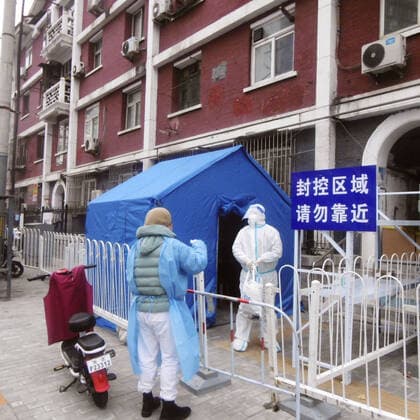 Scene in Beijing A condominium building is closed in Beijing on Nov. 24, 2022, as part of the Chinese government s zero-COVID-19 policy.  A14AA0001361386P