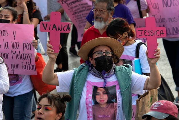 November 25, 2022, Mexico City, Mexico City, Mexico: Thousands of women participate in the commemoration of the International Day for the Disappearance of Violence Against Women in Mexico..A new study reveals that of the 81,000 women and girls intentionally killed around the world last year, more than half died at the hands of their partners or other family members. The document is a terrible reminder that violence against women and girls is one of the most widespread human rights violations in the world, the UN publishes on its November 23, 2022 page. Mexico City Mexico - ZUMAn296 20221125_zip_n296_011 Copyright: xJorgexNunezx