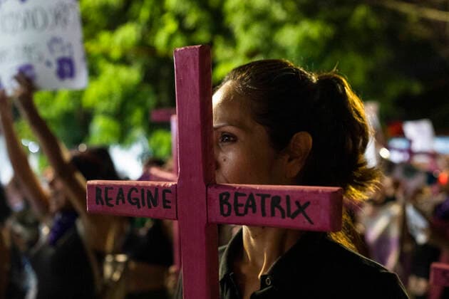 November 25, 2022, Playa del Carmen, Mexico: Women take part during a demonstration on the occasion of the International Day for the Eradication of Violence against Women at Fifth Avenue. on November 25, 2022 in Playa del Carmen, Mexico. Olaya del Carmen Mexico - ZUMAe321 20000101_zia_e321_001 Copyright: xNataliaxPescador xEyepixxGroupx