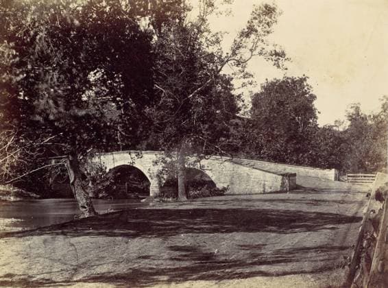 RECORD DATE NOT STATED Burnside Bridge, Across the Antietam, near Sharpsburg, No. 1, September 1862, 1862. Creator: Alexander Gardner. Copyright:xHeritagexArt HeritagexImagesx IMAGO ,2778330 ! ACHTUNG: AUFNAHMEDATUM GESCHÄTZT!  Copyright:HeritagexArt HeritagexImagesx IMAGO