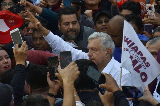 November 27, 2022, Mexico City, Mexico: Mexico s President, Andres Manuel Lopez Obrador, leads the March of Transformation in the Angel of Independence towards the Zocalo, prior to his 4th Government Report. on November 27, 2022 in Mexico City, Mexico. Mexico City Mexico - ZUMAe321 20221127_zia_e321_043 Copyright: xCarlosxTischler xEyepixxGroupx