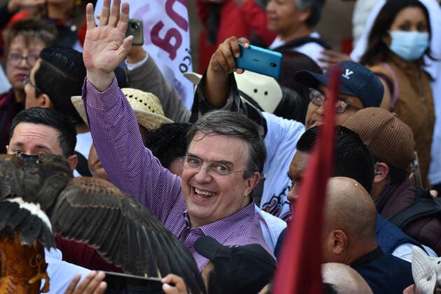 November 27, 2022, Mexico City, Mexico: Mexico s Foreign Affairs Minister, Marcelo Ebrard takes part during the March of Transformation in support of the Mexican President Andres Manuel Lopez Obrador at the Angel of Independence towards the Zocalo, prior to his 4th Government Report. on November 27, 2022 in Mexico City, Mexico. Mexico City Mexico - ZUMAe321 20221127_zia_e321_052 Copyright: xCarlosxTischler xEyepixxGroupx