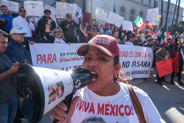 November 27, 2022, Los Angeles, California, USA: Members of the Full Rights for Immigrants Coalition take part in a rally to support political reform in Mexico, Sunday November 27, 2022 in Los Angeles. Los Angeles USA - ZUMAc68_ 20221127_zaf_c68_003 Copyright: xRingoxChiux