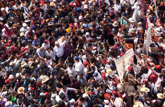 November 27, 2022, Mexico City, Mexico City, MEXICO: The President of Mexico, ANDRES MANUEL LOPEZ OBRADOR, greets his supporters.Thousands of people participate in a march along Paseo de la Reforma in Mexico City to show their support for the President of Mexico, ANDRES MANUEL LOPEZ OBRADOR Mexico City MEXICO - ZUMAn296 20221127_zip_n296_012 Copyright: xJorgexNunezx