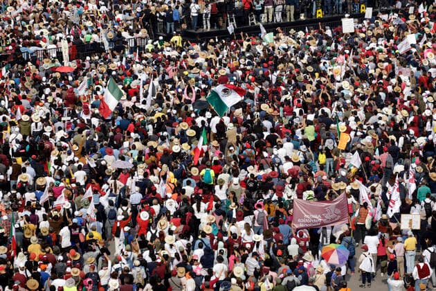 Mexico™s President Lopez Obrador Celebrates His Fourth Government Report November 27, 2022, Mexico City, Mexico: Aerial view of Thousands people taking part during the march for the fourth anniversary of the Transformation of Mexico led by the President of Mexico, AndrÃ s Manuel Lopez Obrador, on Reforma avenue in Mexico City. on November 27, 2022 in Mexico City, Mexico. (Photo by Luis Barron Eyepix Group). Copyright: xLuisxBarronx xEyepixxGroupx LB_27112022_82623