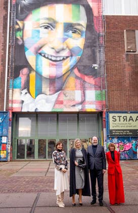 28-11-2022 Amsterdam Queen Maxima at the Prince Bernhard Cultuurfonds Prize 2022, an amount of 100,000 euros, for the Anne Frank House in the Street Museum in Amsterdam. The Cultuurfonds annually awards this oeuvre prize to a person or institution with a great track record in the field of culture or nature in the Netherlands. Mevr. Cathelijne Broers, directeur Prins Bernhard Cultuurfonds Mevr. Pauline Meurs, voorzitter Prins Bernhard Cultuurfonds Dhr. Ronald Leopold, algemeen directeur Anne Frank Stichting Â  Copyright: xPPEx