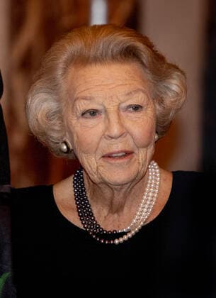 29-11-2022 Amsterdam Princess Beatrix at the award ceremony of the Erasmus Prize, 150.000,-- euro to the Israeli writer David Grossman (Jerusalem, 1954) in the Royal Palace of Amsterdam. This year theme is Connectors in a Divided World. Â  Copyright: xPPEx