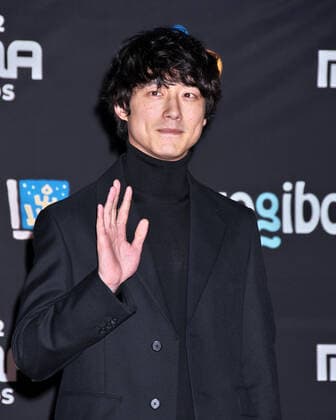 Japanese actor Kentaro Sakaguchi attends a red carpet event of the 2022 MAMA(Mnet Asian Music Awards) in Osaka, Japan on Wednesday, November 30, 2022.  TKP2022113016 KEIZOxMORI