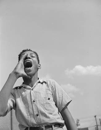 RECORD DATE NOT STATED Boy at the playground, Frederick Douglass housing project, Anacostia, D.C. , 1942. Creator: Gordon Parks. Copyright:xHeritagexArt HeritagexImagesx IMAGO ,2898770 ! ACHTUNG: AUFNAHMEDATUM GESCHÄTZT!  Copyright:HeritagexArt HeritagexImagesx IMAGO