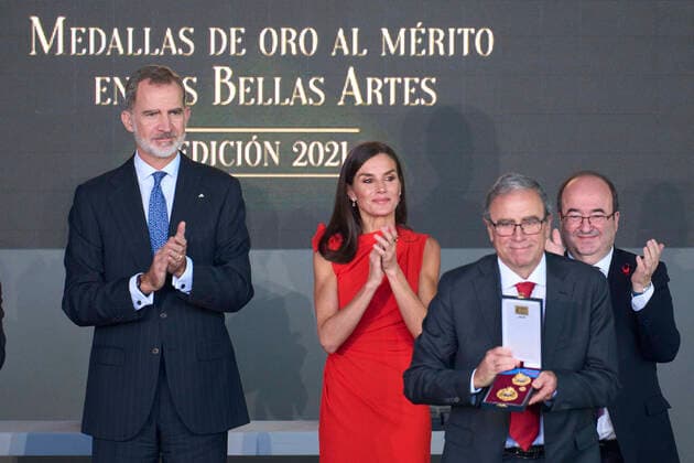 01-12-2022 Tenerife Queen Letizia and King Felipe attend the gold medal for merit of the fine arts 2021 at the Tenerife space for the arts at Santa Cruz at Tenerife. No Spain Â  Copyright: xPPEx