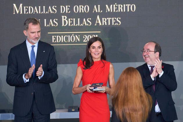 01-12-2022 Tenerife Queen Letizia and King Felipe attend the gold medal for merit of the fine arts 2021 at the Tenerife space for the arts at Santa Cruz at Tenerife. No Spain Â  Copyright: xPPEx
