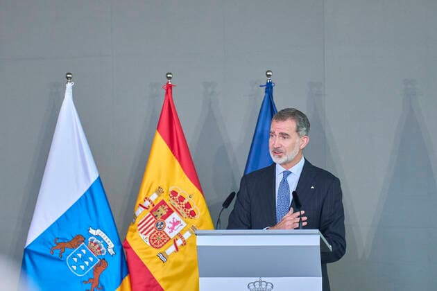 December 1, 2022: King Felipe VI of Spain attends delivery Gold Medals of Merit in Fine Arts 2021 at TEA Tenerife Espacio de las Artes on December 1, 2022 in Santa Cruz de Tenerife, Spain - ZUMAg15_ 20221201_zaf_g15_074 Copyright: xJackxAbuinx