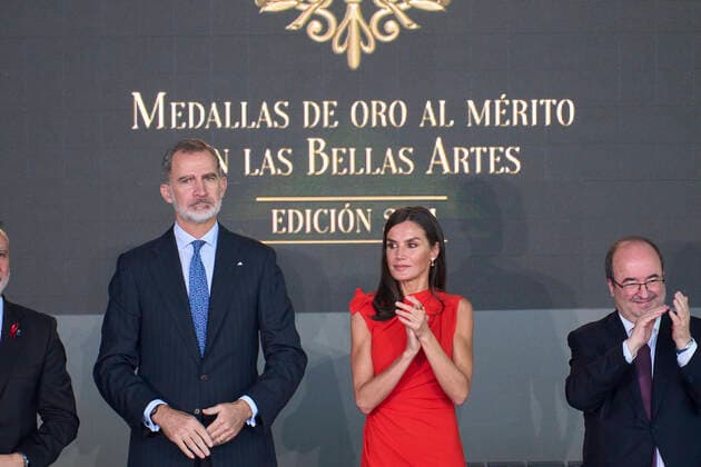December 1, 2022: King Felipe VI of Spain, Queen Letizia of Spain attends delivery Gold Medals of Merit in Fine Arts 2021 at TEA Tenerife Espacio de las Artes on December 1, 2022 in Santa Cruz de Tenerife, Spain - ZUMAg15_ 20221201_zaf_g15_036 Copyright: xJackxAbuinx