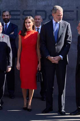 December 1, 2022: King Felipe VI of Spain, Queen Letizia of Spain attends delivery Gold Medals of Merit in Fine Arts 2021 at TEA Tenerife Espacio de las Artes on December 1, 2022 in Santa Cruz de Tenerife, Spain - ZUMAg15_ 20221201_zaf_g15_013 Copyright: xJackxAbuinx