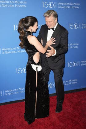 American Museum Of Natural History s 2022 Museum Gala Hilaria Baldwin and Alec Baldwin at the American Museum of Natural History s 2022 Museum Gala on December 01, 2022 in New York City. New York City United States  Copyright: xJohnxNacionx originalFilename: nacion-american221201_npD3V.jpg