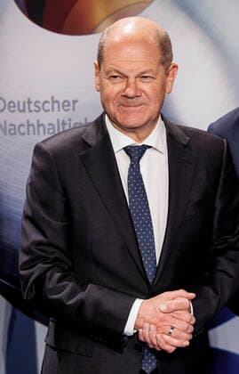 02 12 2022 Düsseldorf Federal Chancellor Olaf Scholz at the award ceremony for the 15 German Sustainability Award at the Maritim Hotel Düsseldorf Maritim Hotel North Rhine-Westphalia Germany