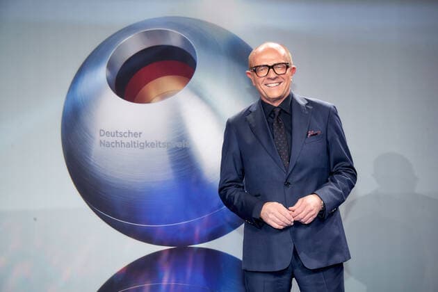 German Sustainability Award 2022 Stefan Schulze Hausmann on the red carpet at the presentation of the German Sustainability Award at the Maritim Hotel in Düsseldorf Copyright: xEventpressxGolejewskix