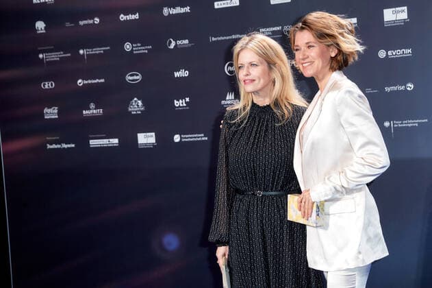 German Sustainability Award 2022 Miriam Lahnstein and Kerstin Landsmann on the red carpet at the presentation of the German Sustainability Award at the Maritim Hotel in Düsseldorf Copyright: xEventpressxGolejewskix