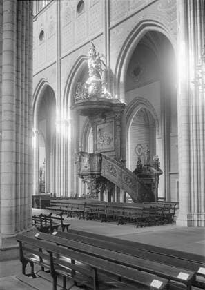 RECORD DATE NOT STATED The pulpit after the restoration, Uppsala Cathedral, Uppsala 1913. The pulpit after the restoration, Uppsala Cathedral, Uppsala 1913 Copyright: xpiemagsx upplpie13012022-692 !ACHTUNG AUFNAHMEDATUM GESCHÄTZT!