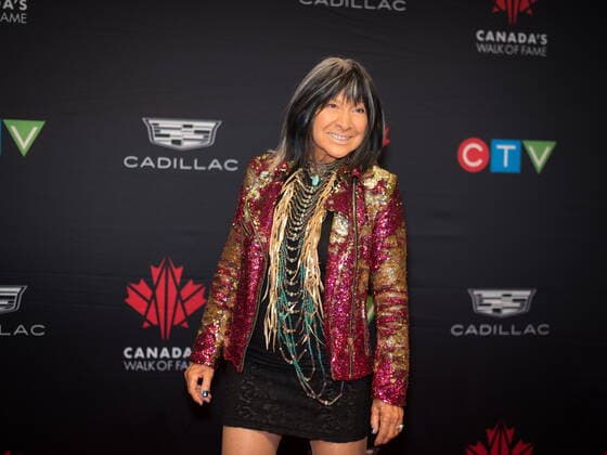 December 3, 2022, TORONTO, ON, CANADA: Award-winning singer-songwriter Buffy Sainte-Marie poses for a photograph on the red carpet for the 2022 Canada™s Walk of Fame Gala in Toronto, on Saturday, December 3, 2022. TORONTO CANADA  - ZUMAc35_ 20221203_zaf_c35_129 Copyright: xTijanaxMartinx