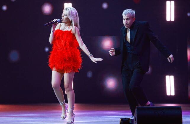 Entertainment Themen der Woche KW48 Entertainment Bilder des Tages RUSSIA, MOSCOW - DECEMBER 4, 2022: Singer Lyusya Chebotina performs at the New Song of the Year 2022 concert at Megasport Arena. Sergei Fadeichev TASS  56252012