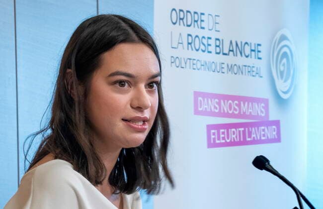 December 5, 2022, Montreal, PQ, Canada: Sophia Roy, a Quebec environmental engineering student, addresses the audience after receiving the Order of the White Rose scholarship in Montreal, on Monday, December 5, 2022. Montreal Canada  - ZUMAc35_ 20221205_zaf_c35_030 Copyright: xPaulxChiassonx