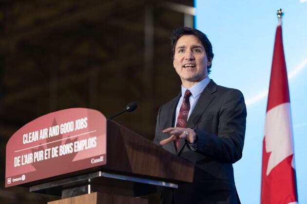 December 5, 2022, Ingersoll, Ontario, CANADA: Prime Minister Justin Trudeau speaks at the General Motors CAMI production plant in Ingersoll, Ont., on Monday, December 5, 2022. Prime Minister Trudeau and Ontario Premier Doug Ford marked a Canadian milestone Monday, celebrating the launch of the country s first full-scale electric vehicle manufacturing plant. Ingersoll CANADA  - ZUMAc35_ 20221205_zaf_c35_050 Copyright: xNicolexOsbornex