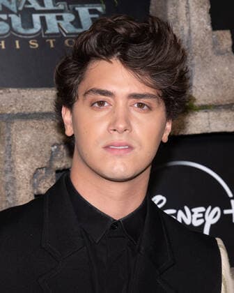 05 December 2022 - Los Angeles, California - Antonio Cipriano. Disney + premiere of Ã¢â‚¬oeNational Treasure: Edge of HistoryÃ¢â‚¬Â at El Capitan Theatre. Hollywood USA - ZUMAa123 20221205_zaa_a123_027 Copyright: xBillyxBennightx