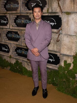 05 December 2022 - Los Angeles, California - Jordan Rodrigues. Disney + premiere of Ã¢â‚¬oeNational Treasure: Edge of HistoryÃ¢â‚¬Â at El Capitan Theatre. Hollywood USA - ZUMAa123 20221205_zaa_a123_082 Copyright: xBillyxBennightx