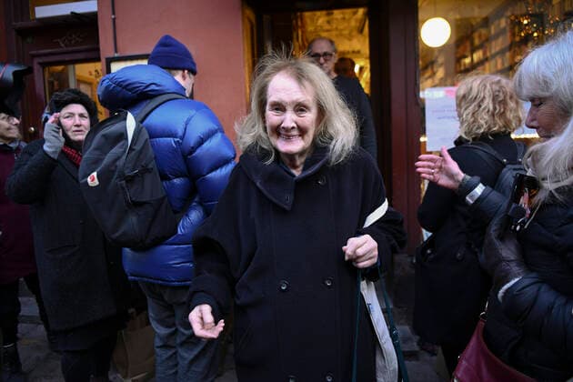 Bilder des Jahres 2022, Entertainment 12 Dezember French author Annie Ernaux, winner of the Nobel Prize for Literature, leaving Soderbokhandeln in Stockholm Sweden, December 7, 2022, after her book signing. Stockholm SWEDEN x12130x *** French author Annie Ernaux, winner of the Nobel Prize for Literature, leaving Soderbokhandeln in Stockholm Sweden, December 7, 2022, after her book signing Stockholm SWEDEN x12130x,  Copyright: xTimxAro TTx NOBEL 2022 ANNIE ERNAUX