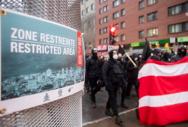 Kanada, COP15 Weltnaturkonferenz in Montreal - Proteste December 7, 2022, Montreal, PQ, Canada: Protesters opposing COP15, the UN Biodiversity Conference, demonstrate close to the venue in Montreal, Wednesday, December 7, 2022. Montreal Canada - ZUMAc35_ 20221207_zaf_c35_001 Copyright: xGrahamxHughesx