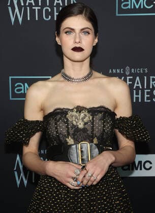 Bilder des Jahres 2022, Entertainment 12 Dezember Entertainment Themen der Woche KW49 Entertainment Bilder des Tages LOS ANGELES, CA - DECEMBER 7: Alexandra Daddario at AMC s Anne Rice s Mayfair Witches Premiere at Harmony Gold in Los Angeles, California on December 7, 2022. Copyright: xFayexSadoux