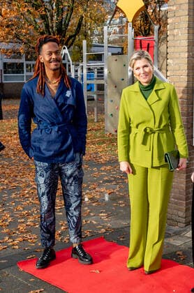 08-12-2022 Haarlem Queen Maxima at the More Music in the Classroom at the OBS De Globe school, one of the participant in the largest school band in the Netherlands, in Haarlem. The Queen attended a music class by the Flying Brigadier, Andre Accord. Â  Copyright: xPPEx
