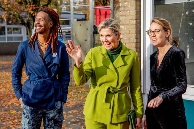 08-12-2022 Haarlem Queen Maxima at the More Music in the Classroom at the OBS De Globe school, one of the participant in the largest school band in the Netherlands, in Haarlem. The Queen attended a music class by the Flying Brigadier, Andre Accord. Â  Copyright: xPPEx
