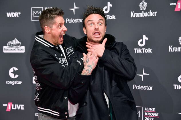 Bilder des Jahres 2022, Entertainment 12 Dezember Entertainment Themen der Woche KW49 Beatzarre und Dag-Alexis Kopplin von SDP bei der 23. Verleihung der 1Live Krone 2022 in der Jahrhunderthalle. Bochum, 08.12.2022 *** Beatzarre and Dag Alexis Kopplin from SDP at the 23 award ceremony of the 1Live Krone 2022 in the Jahrhunderthalle Bochum, 08 12 2022 Foto:xN.xKubelkax xFuturexImage