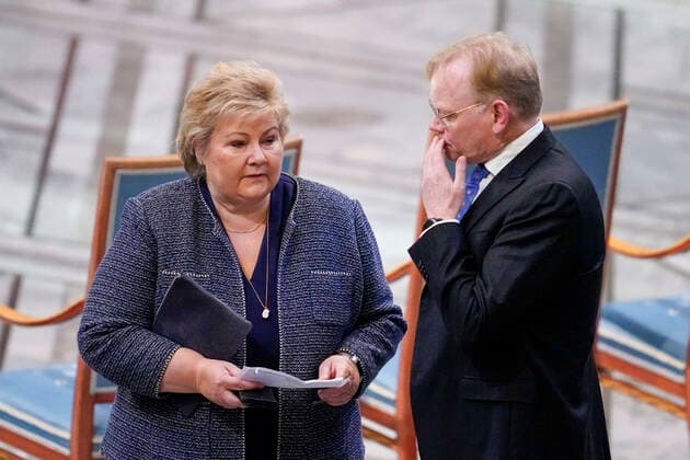 Oslo 20221210 Conservative leader Erna Solberg and her husband Sindre Finnes before the awarding of the Nobel Peace Prize for 2022 in an Oslo townhouse Saturday Oslo Norway xx,  Copyright: xRodrigoxFreitasx s2Ix_O9w-xY