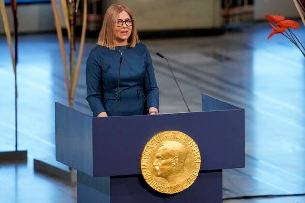 Oslo 20221210 Natallia Pintsjuk, who represents her husband, the activist Ales Byaljatski from Belarus, delivers her Nobel lecture during the awarding of the Nobel Peace Prize for 2022 in an Oslo townhouse on Saturday Oslo Norway xx,  Copyright: xRodrigoxFreitasx EOp95OZ6_pU