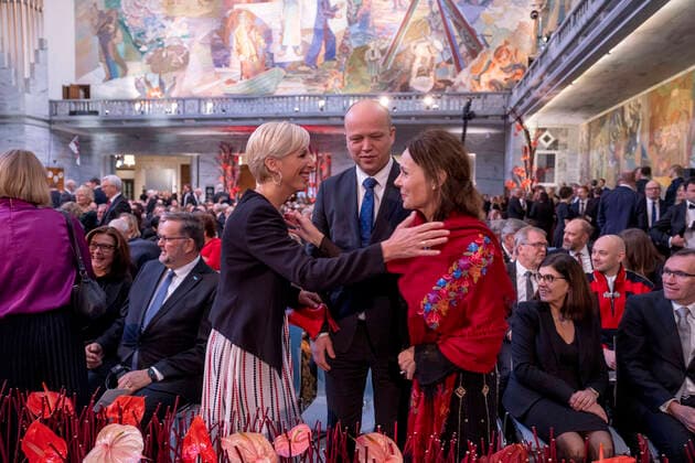 Oslo 20221210 Cathrine Wergeland, Trygve Slagsvold Vedum and Marit Slagsvold in Radhuset in Oslo before the awarding of the Nobel Peace Prize for 2022 POOL Oslo Norway xx,  Copyright: xJavadxParsax E2u-Eqh5UYc