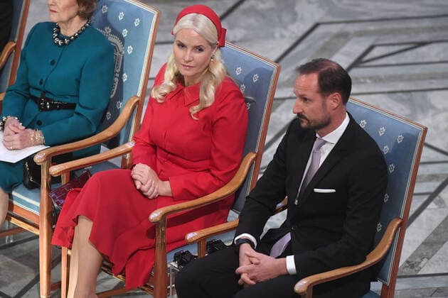 Crown Princess Mette-Marit of Norway and Crown Prince Haakon of Norway attend the 2022 Nobel Peace Prize award ceremony at the City Hall in Oslo, Norway on December 10, 2022.  LON20221210209 PAULxTREADWAY