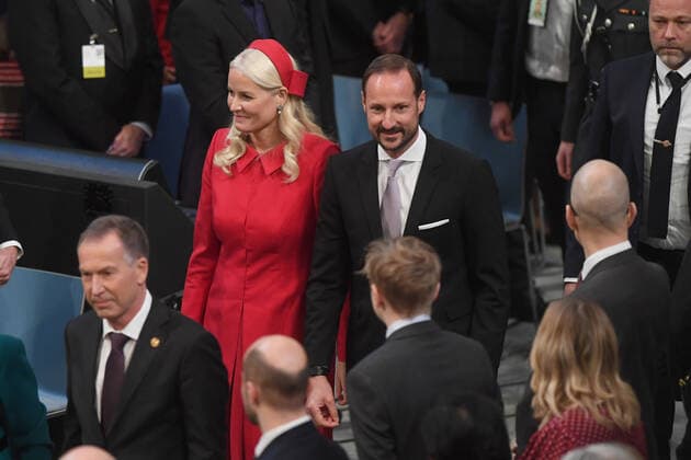 Crown Princess Mette-Marit of Norway and Crown Prince Haakon of Norway attend the 2022 Nobel Peace Prize award ceremony at the City Hall in Oslo, Norway on December 10, 2022.  LON20221210219 PAULxTREADWAY