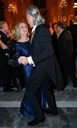 STOCKHOLM 20221210 Social Democrats party leader Magdalena Andersson dances with her husband Richard Friberg after dinner during the Nobel Banquet in the City Hall in Stockholm on Saturday STOCKHOLM Sweden x10030x,  Copyright: xJonasxEkströmer TTx NOBEL 2022 BANKETTEN