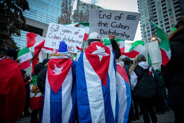 Human Rights Day - December 10 Hundreds gather for the Human Rights Day rally in Toronto, Canada on December 10, 2022. Iranian, Cuban, Ukrainian and Chinese communities march to show solidarity for their people and countries. Toronto Canada  Copyright: xArifxBalkanx originalFilename: balkan-notitle221210_np1LW.jpg