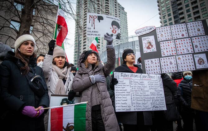Human Rights Day - December 10 Hundreds gather for the Human Rights Day rally in Toronto, Canada on December 10, 2022. Iranian, Cuban, Ukrainian and Chinese communities march to show solidarity for their people and countries. Toronto Canada  Copyright: xArifxBalkanx originalFilename: balkan-notitle221210_npjrW.jpg